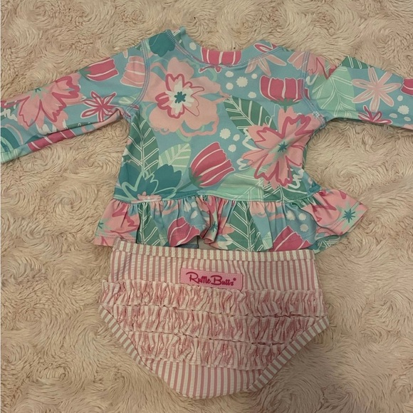 Like new 2 piece Rufflebutts swim 3-6 months - Picture 2 of 4